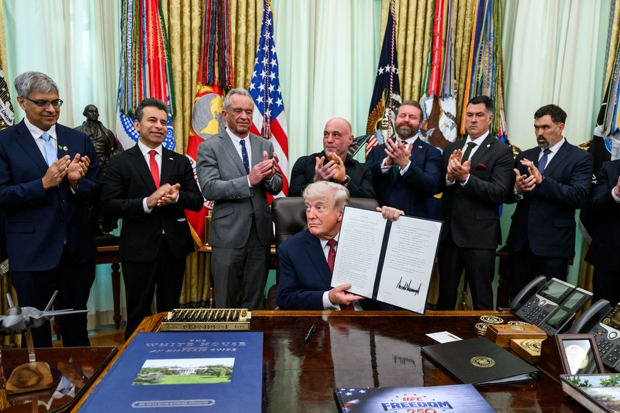 President Trump signs the psychedelics executive order at the Oval Office, April 18 2026